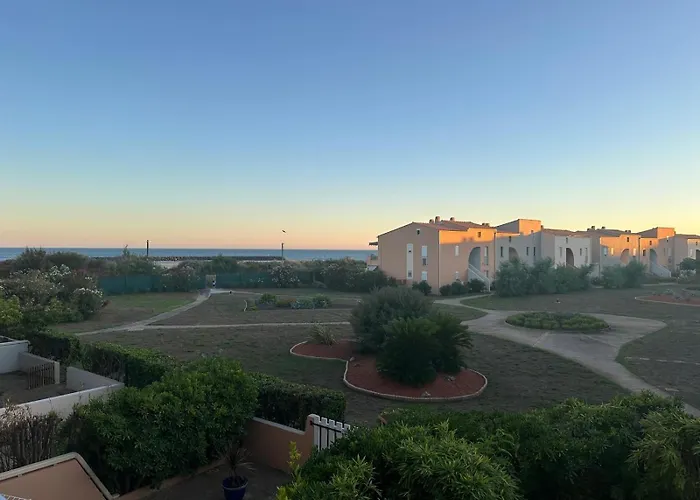 Les Pieds Dans L'eau Apartment