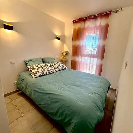 Apartment Les Pieds Dans L'eau