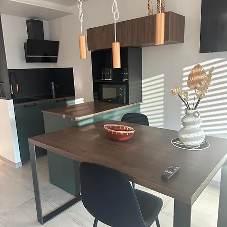 Les Pieds Dans L'eau * Agde